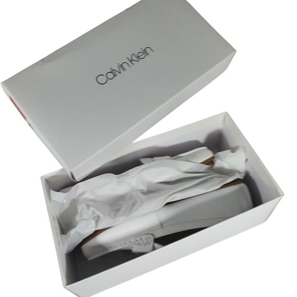 NWOT! CALVIN KLEIN! WHITE GENUINE LEATHER, SNAKESKIN IMPRINT LOAFERS! SZ 7.5M - Picture 13 of 14